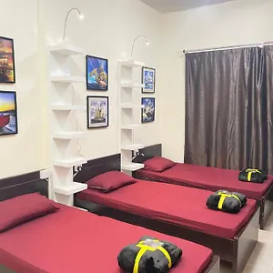 dxb-backpackers-executive.dubaihotelsoffers.com/