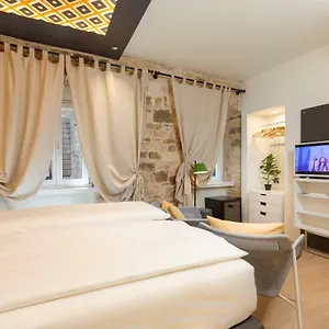 luxury-rooms-bajamonti.splithotels.org/