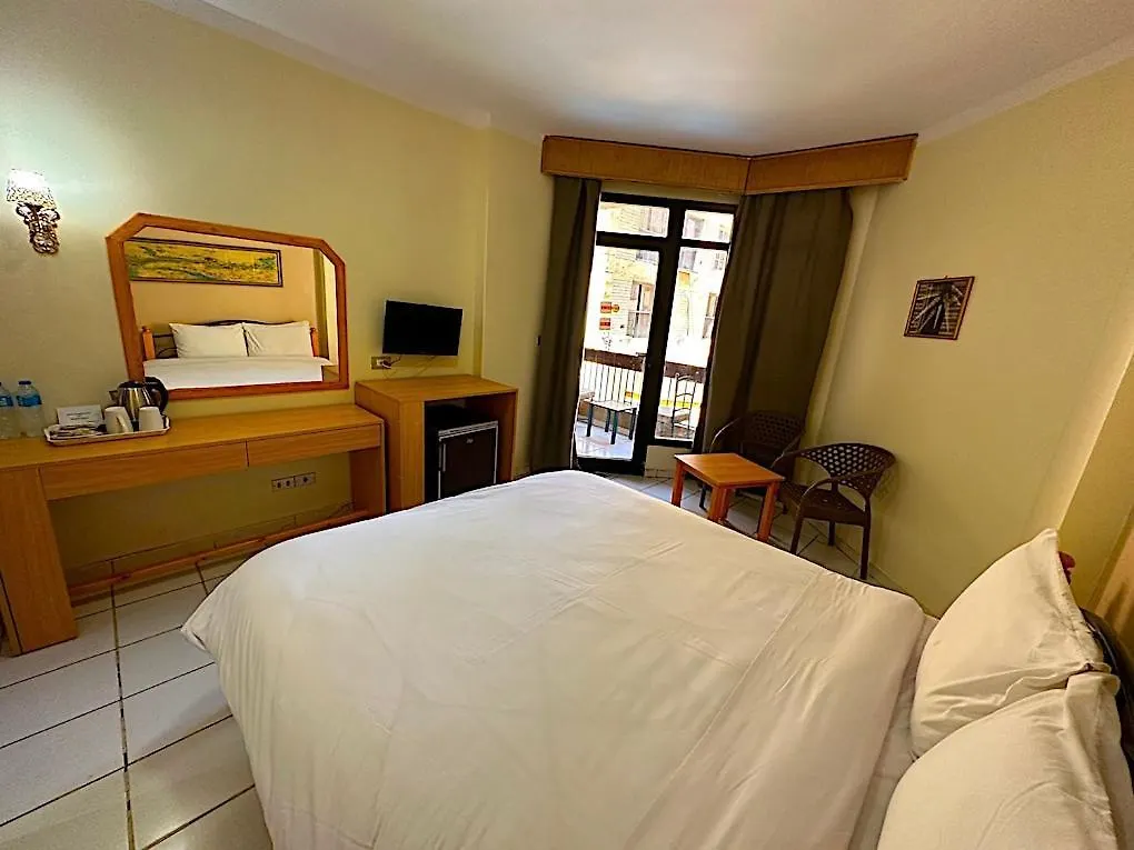 Gaddis Hotel, Suites And Apartments Luxor 3*,